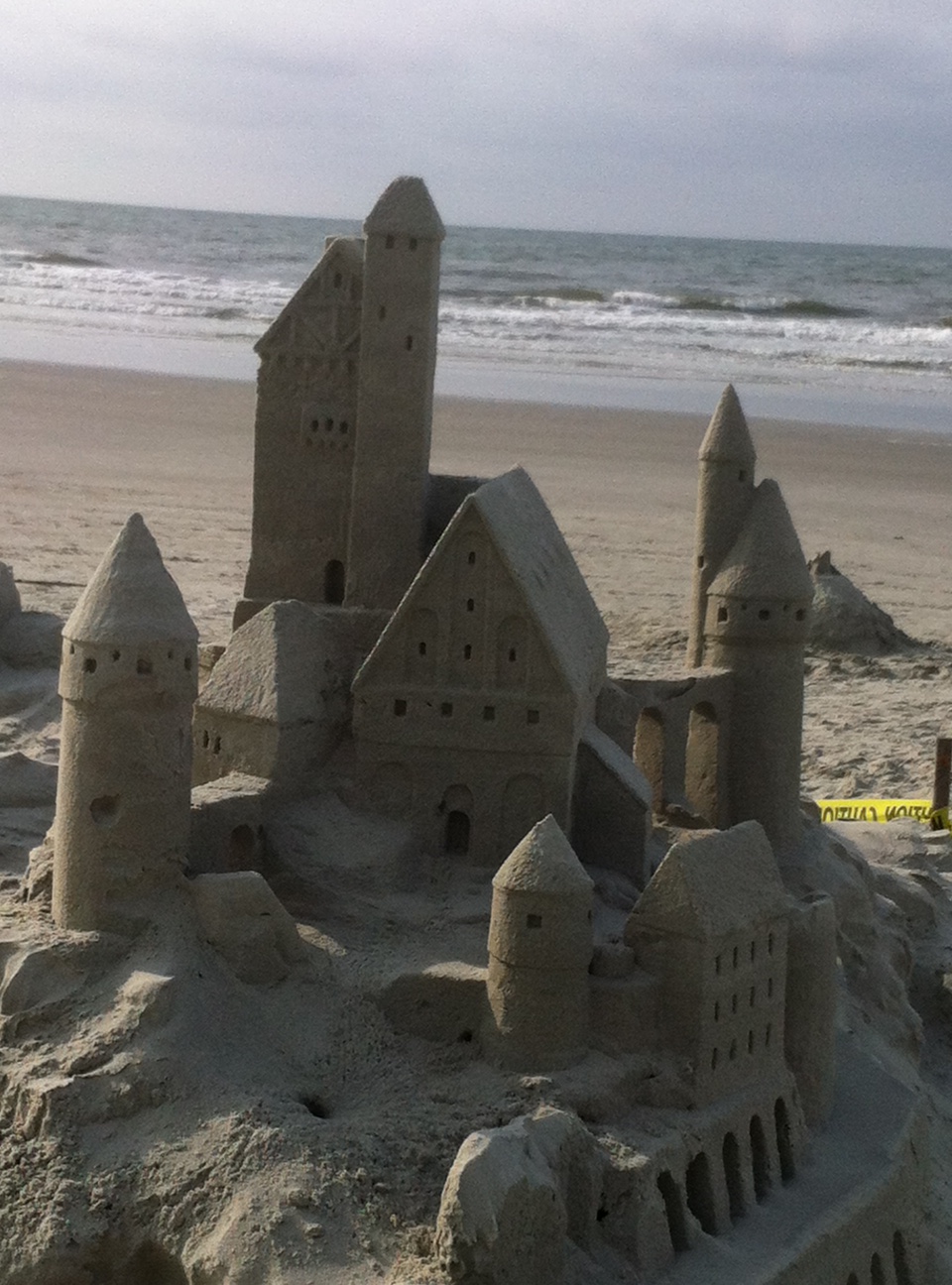 Extreme castle builders are back!